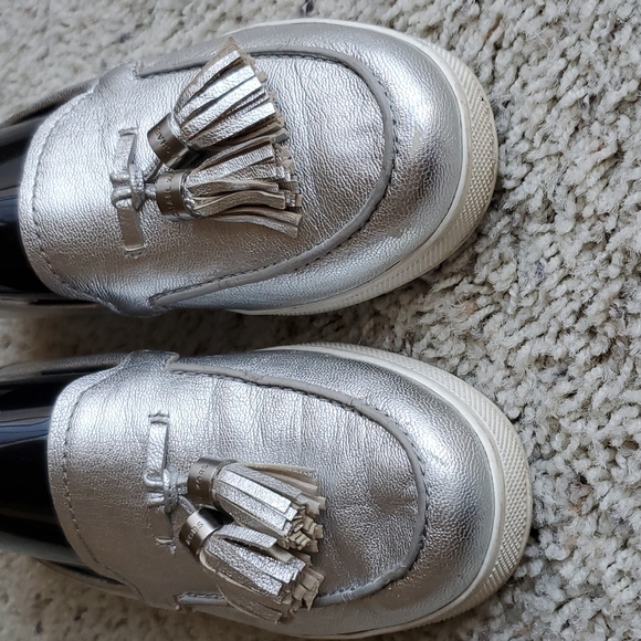 MICHAEL Michael Kors Silver Tassel Flats Loafers Size 5.5 - Picture 4 of 8